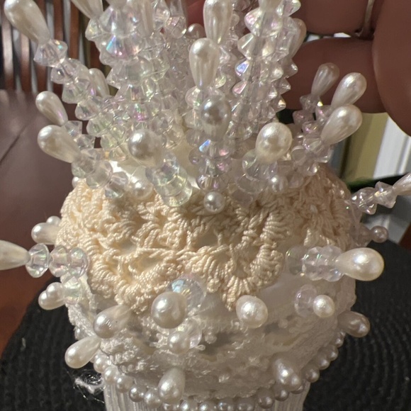 Vintage MCM Handmade Push Pin Satin Christmas Ornament Cream And White Crochet - Picture 2 of 7